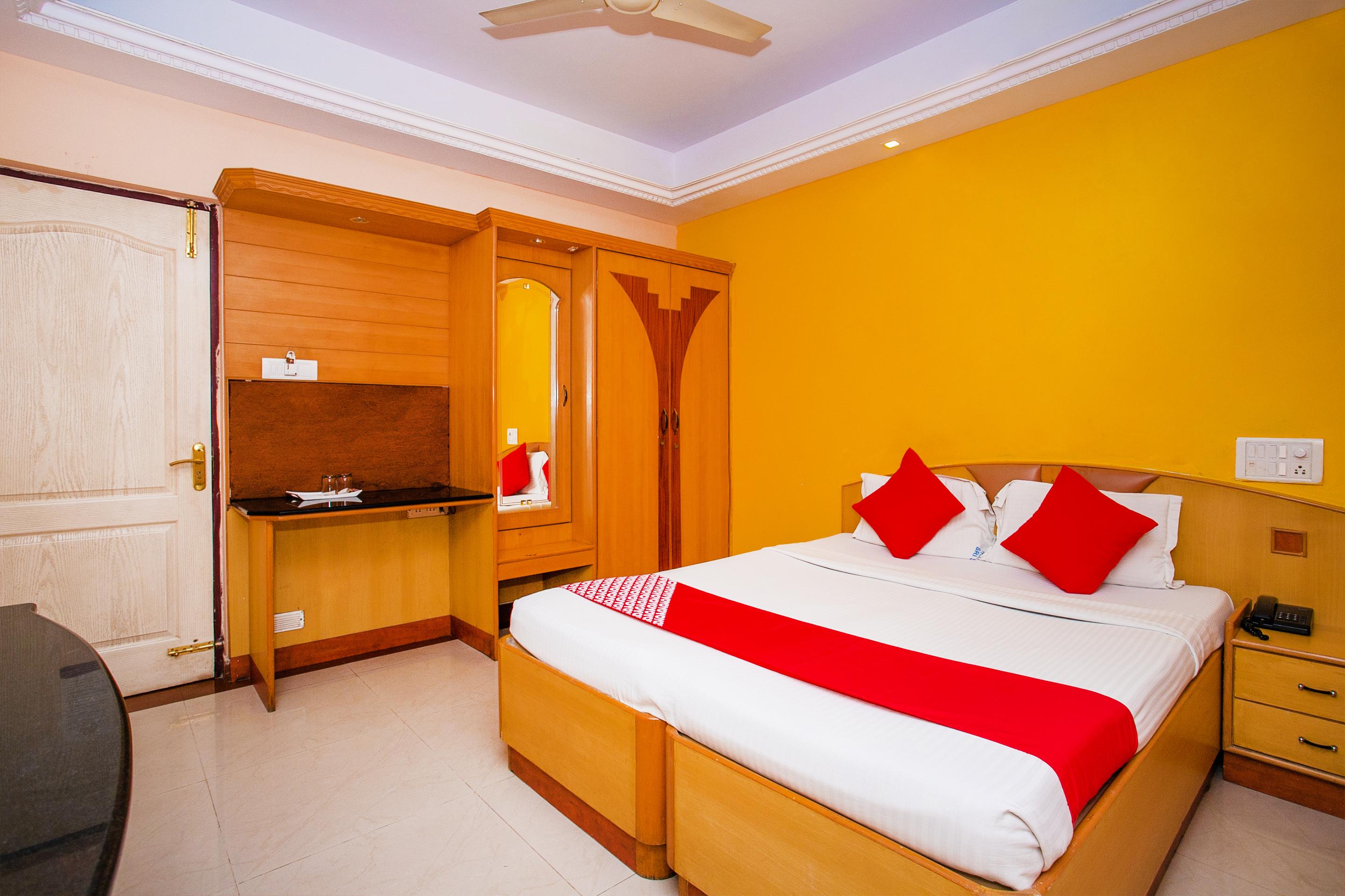 Oyo 331 Hotel Skanda Shelters Bangalore Ngoại thất bức ảnh