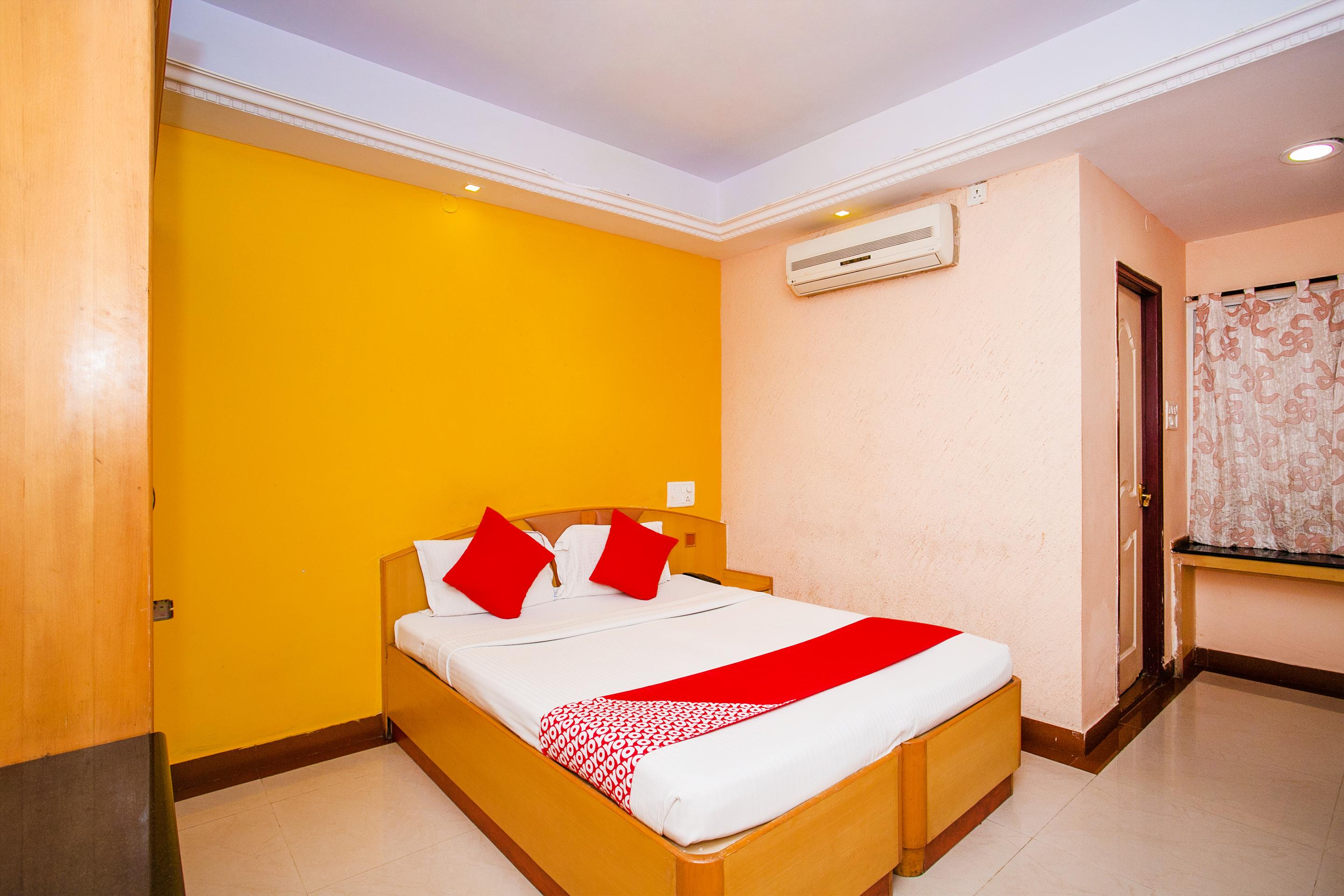Oyo 331 Hotel Skanda Shelters Bangalore Ngoại thất bức ảnh