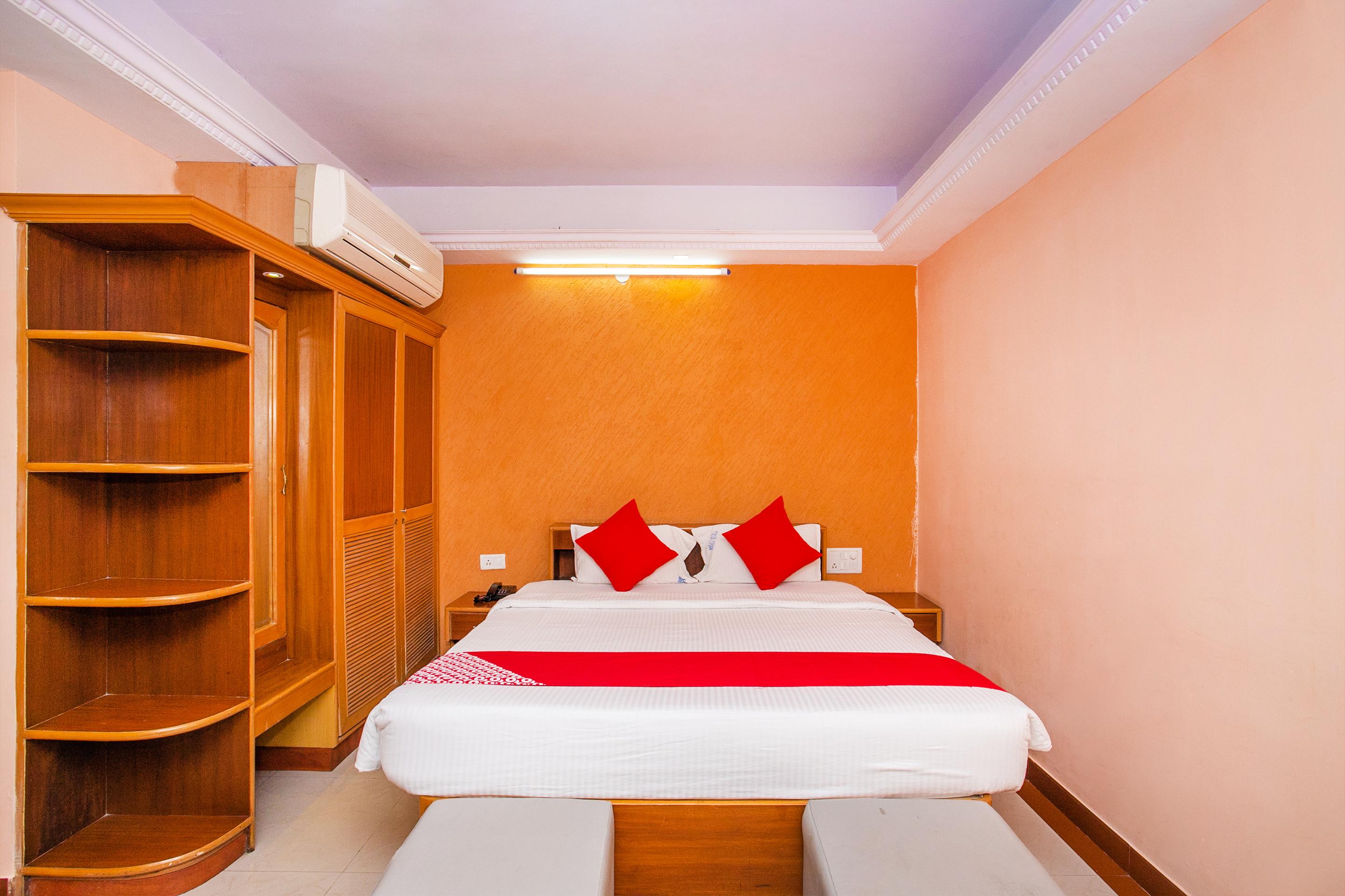 Oyo 331 Hotel Skanda Shelters Bangalore Ngoại thất bức ảnh