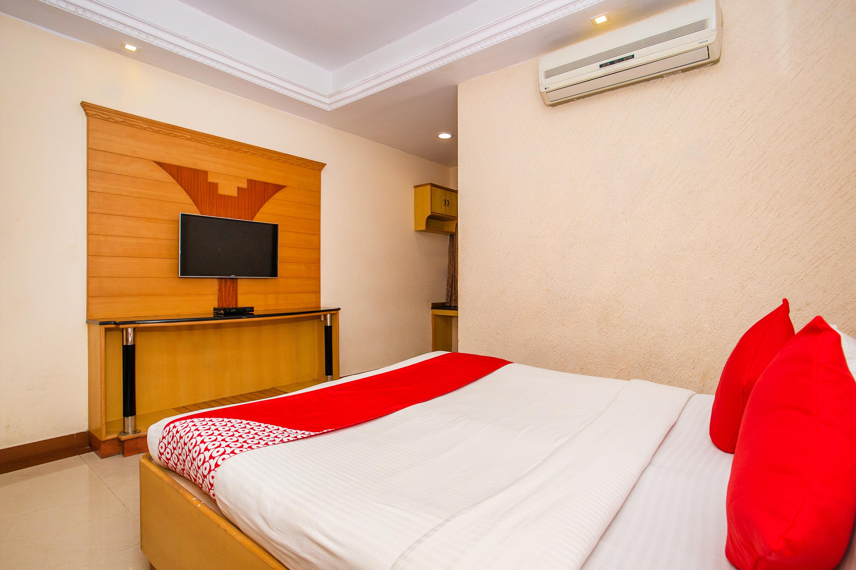 Oyo 331 Hotel Skanda Shelters Bangalore Ngoại thất bức ảnh