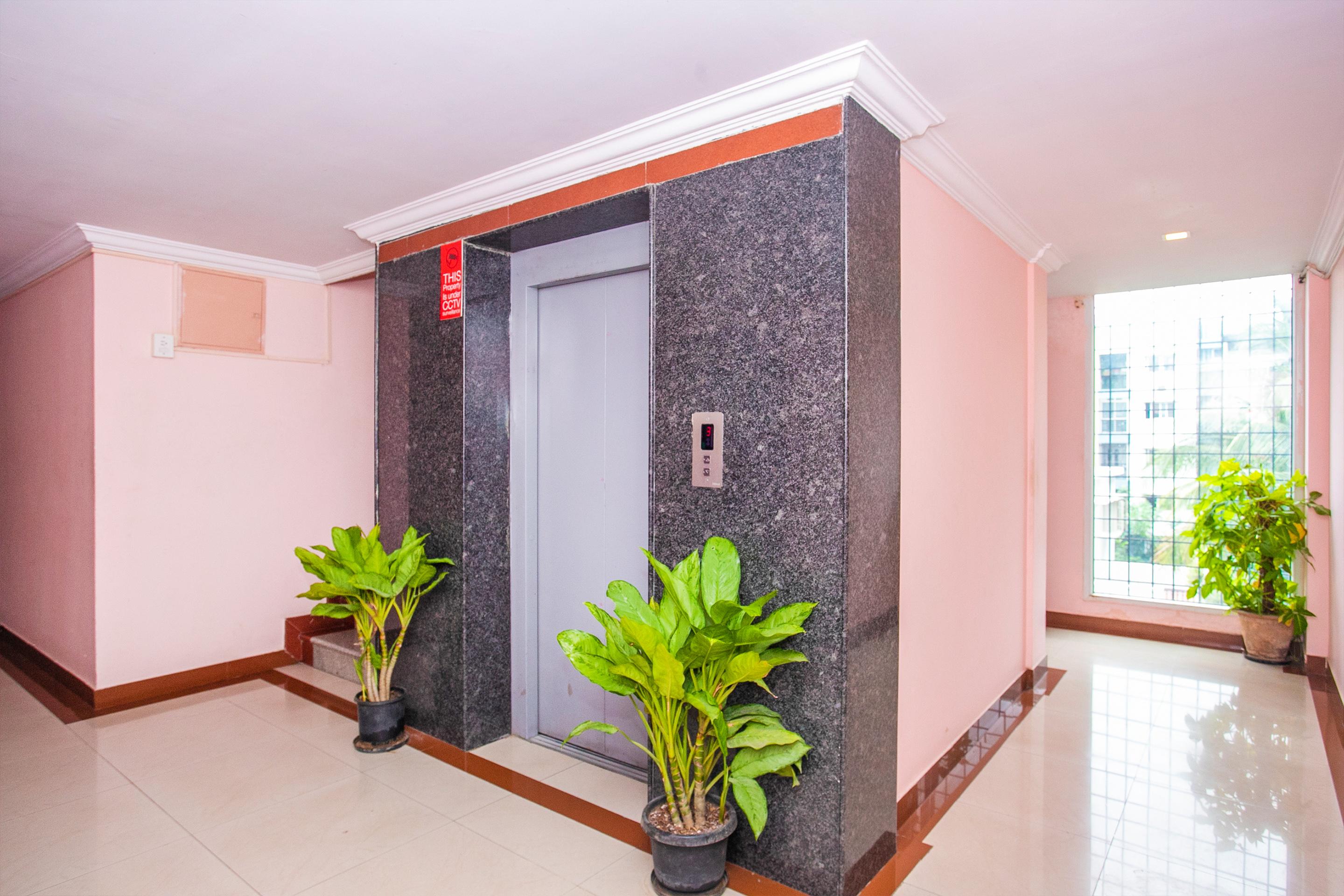 Oyo 331 Hotel Skanda Shelters Bangalore Ngoại thất bức ảnh