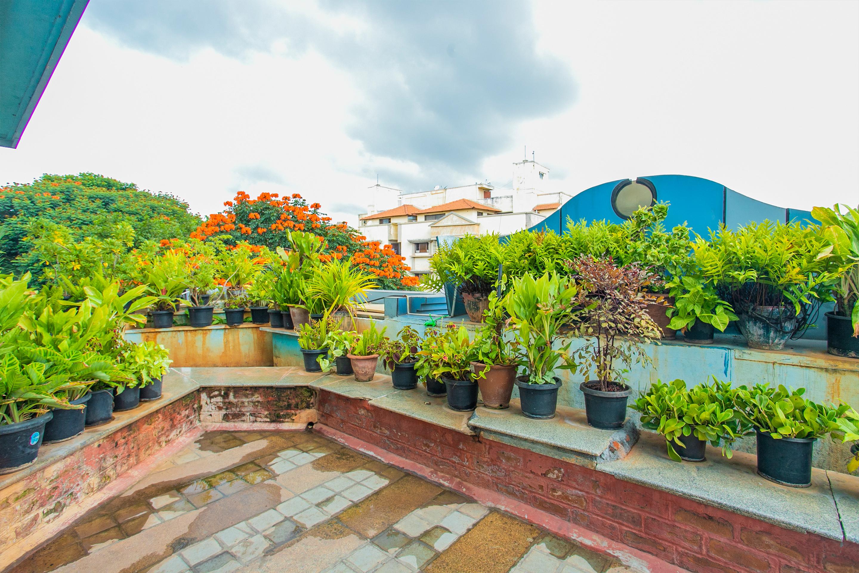 Oyo 331 Hotel Skanda Shelters Bangalore Ngoại thất bức ảnh