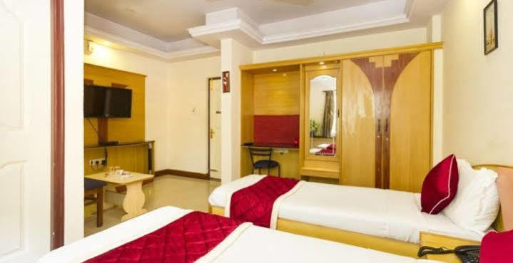 Oyo 331 Hotel Skanda Shelters Bangalore Ngoại thất bức ảnh