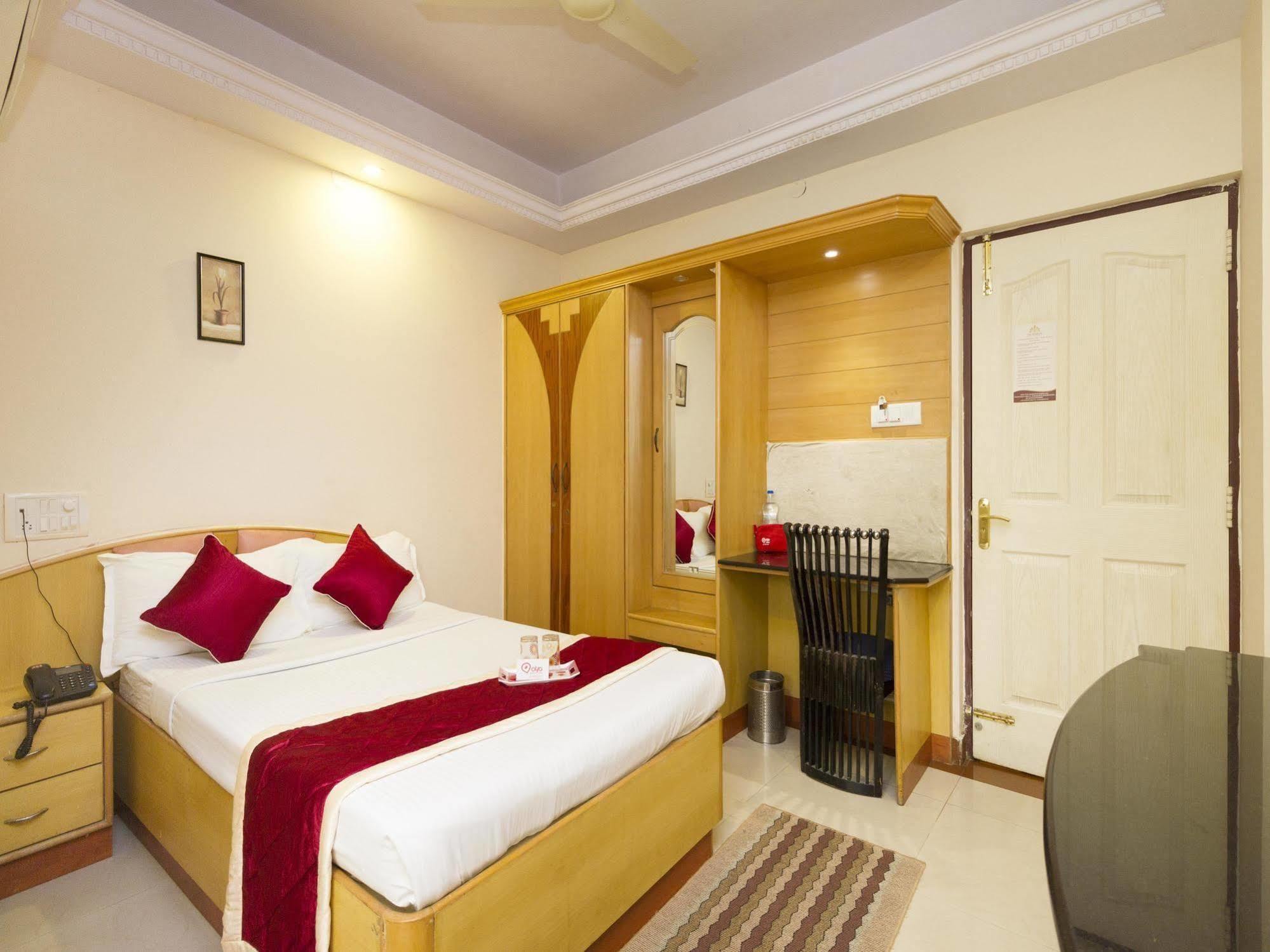 Oyo 331 Hotel Skanda Shelters Bangalore Ngoại thất bức ảnh