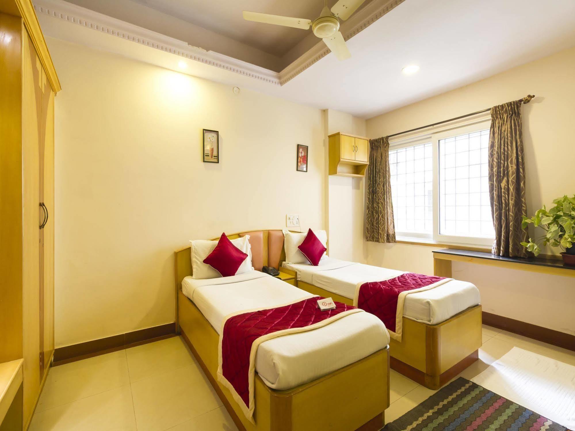 Oyo 331 Hotel Skanda Shelters Bangalore Ngoại thất bức ảnh